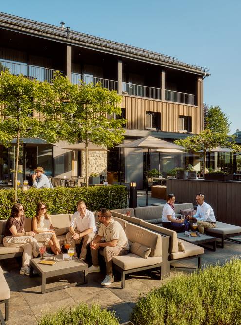 Profiter du soleil en terrasse - Bütgenbacher Hof