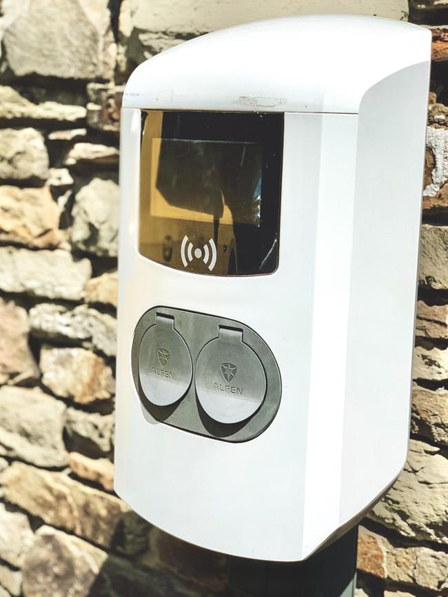 Duurzaam onderweg – Onze nieuwe E-laadstations