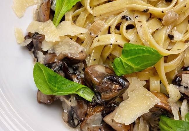 Die Tische des Herzens - Der erste Gang unseres Helikopter Menüs