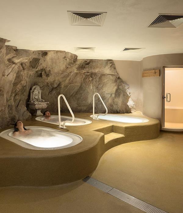 Saunen und Whirlpools - Wellness