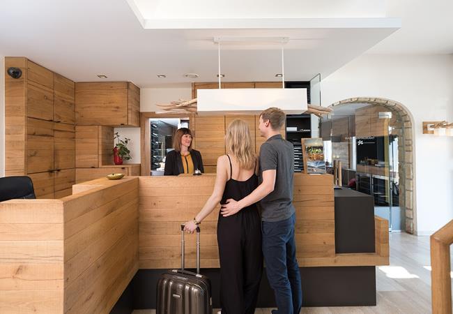 Receptionist/e - Home